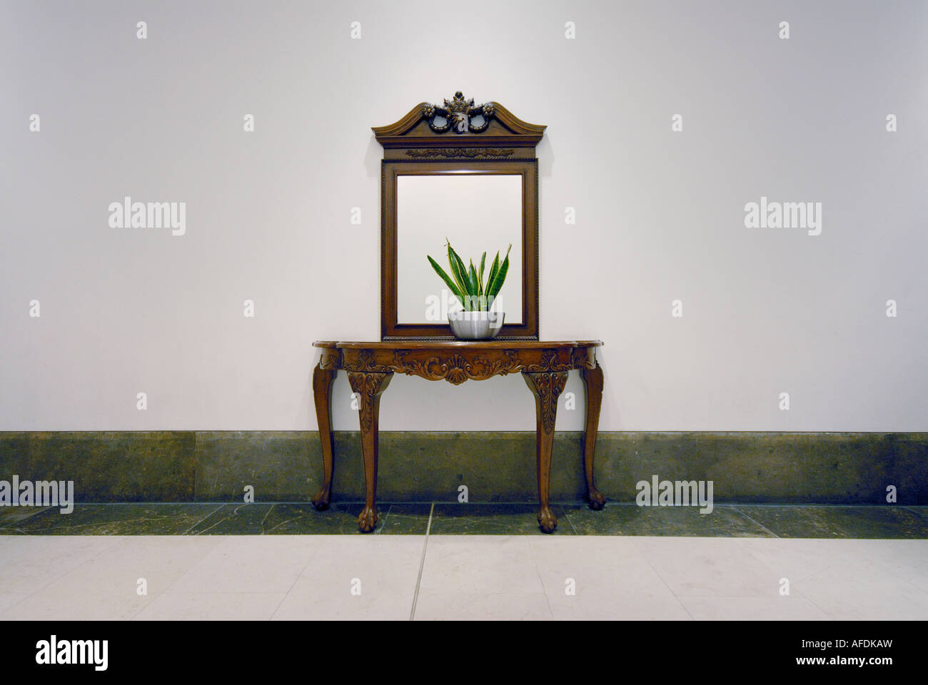 mirror, Dubai, United Arab Emirates Stock Photo Alamy