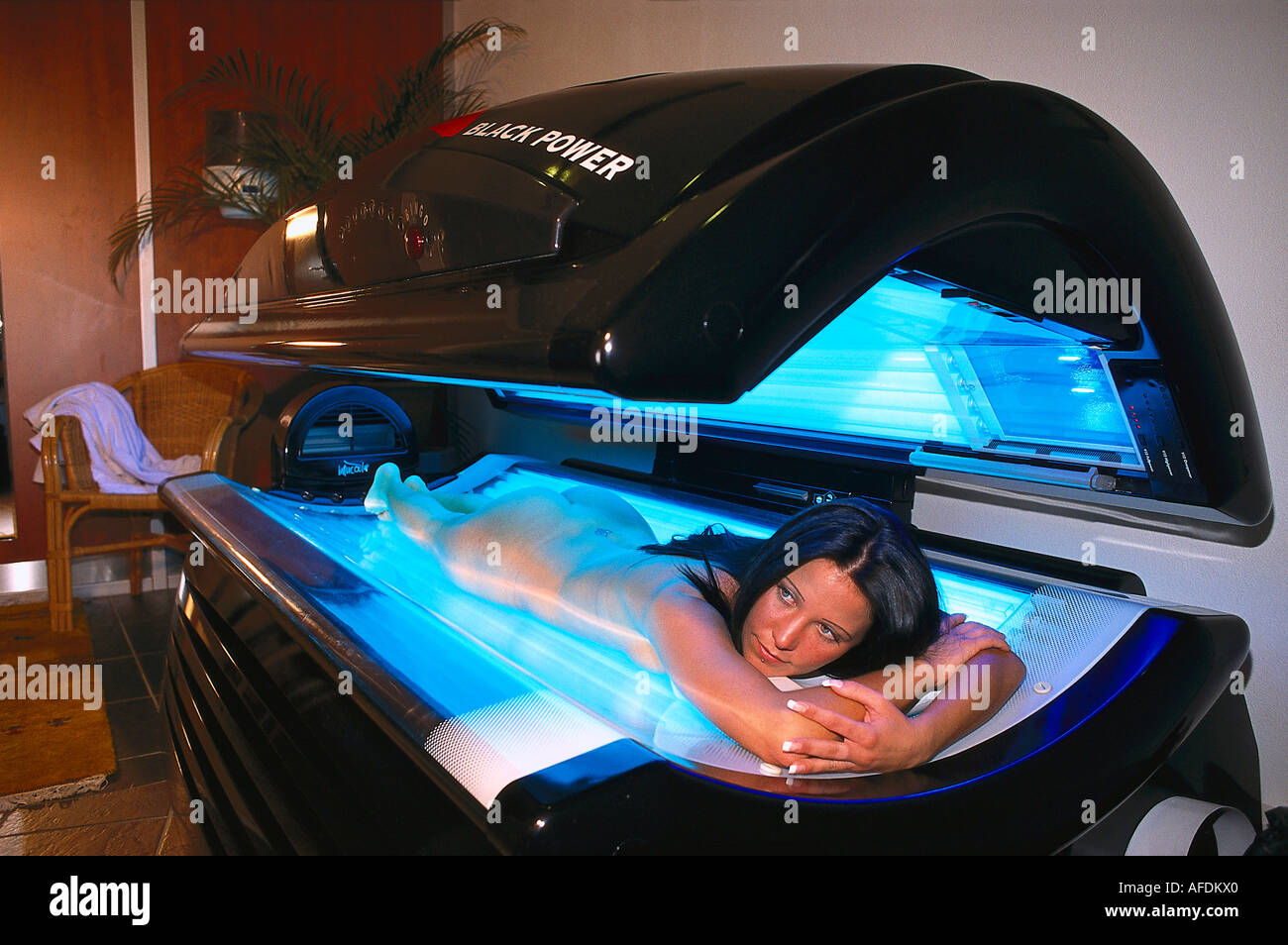 Tanning bed hires stock photography and images Alamy