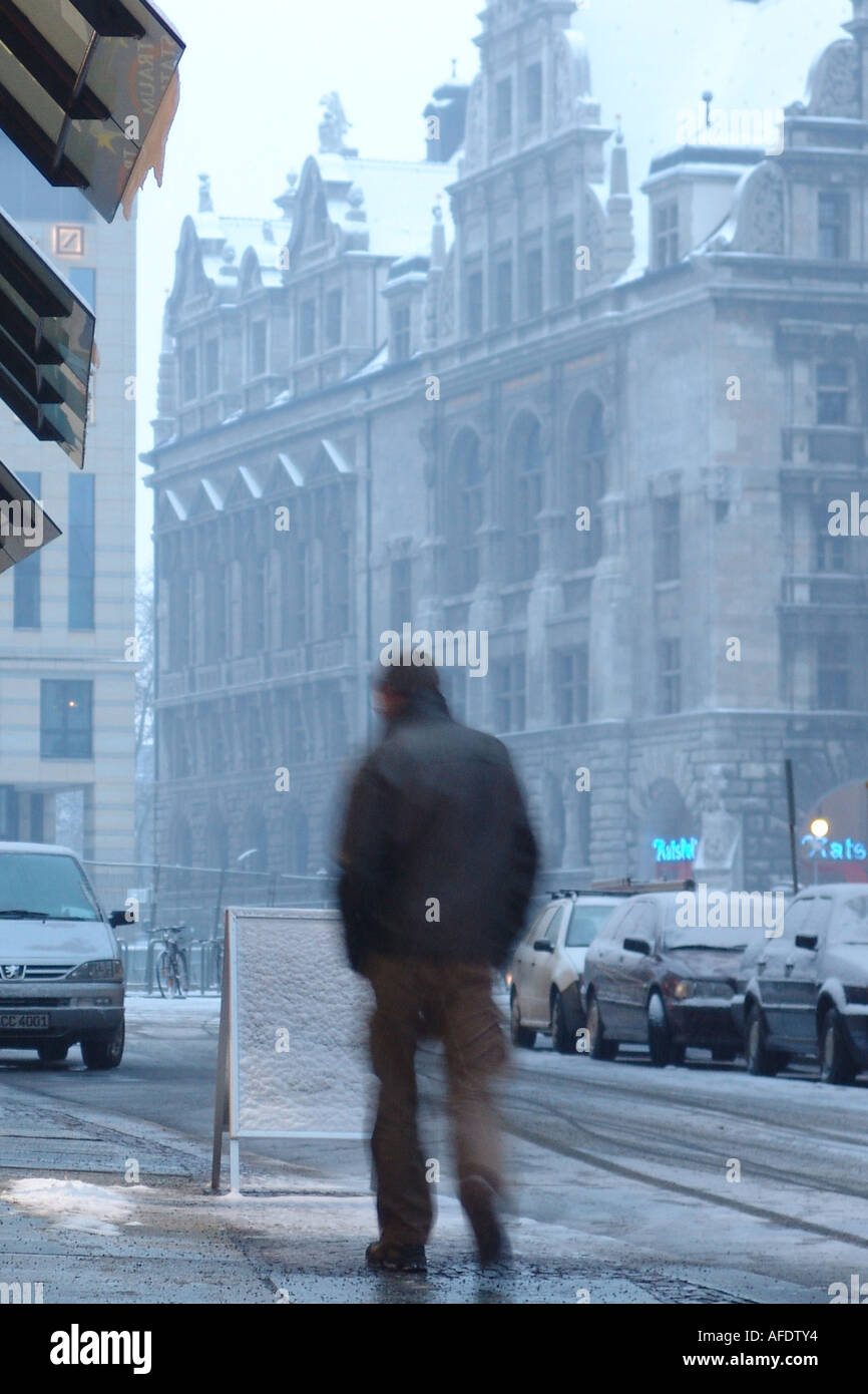 Leipzig Saxony Germany A Cold Winter Day Close To The New City Stock Photo Alamy https www alamy com leipzig saxony germany a cold winter day close to the new city hall image7952307 html