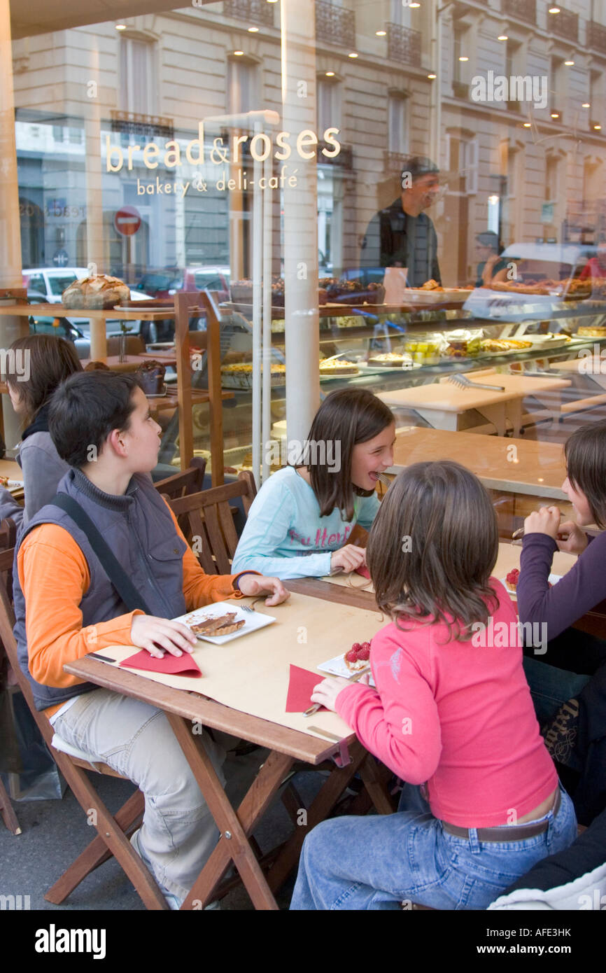 Bread and Roses Cafe Bistrot on the left bank of Paris France 2007