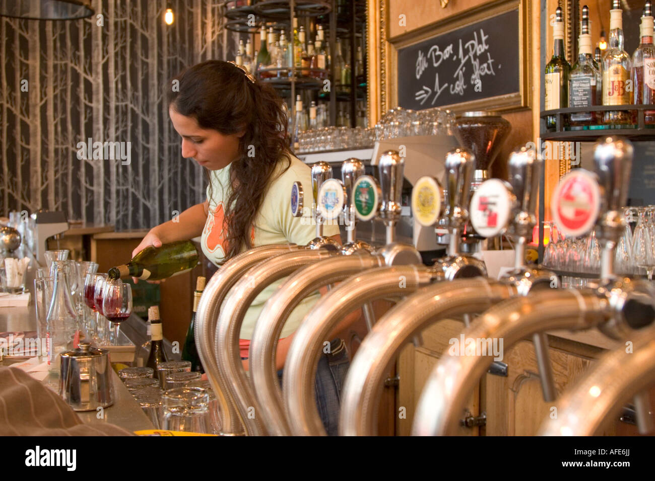 Cafe Le Brebant, 32 Boulevard Poissionniere, 9th arrondissement, Paris, France, Autumn 2007 Stock Photo