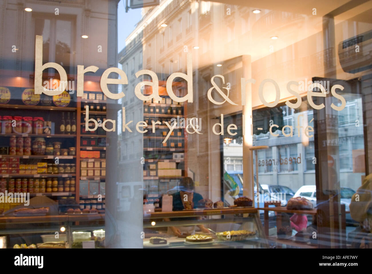 Bread and Roses Cafe Bistrot on the left bank of Paris France 2007 Stock Photo Alamy