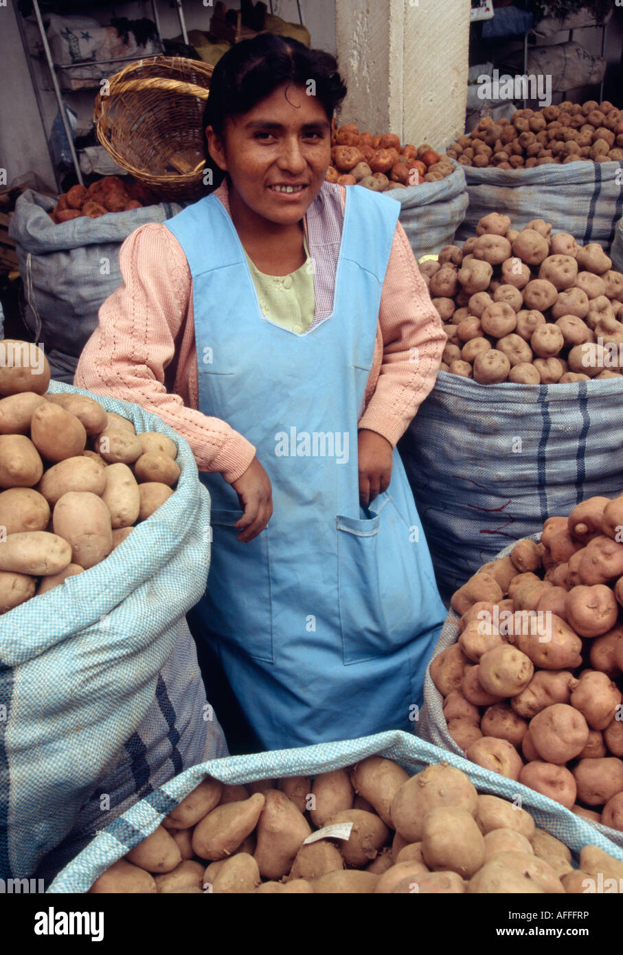 Potato trader - Sucre, Chuquisaca, BOLIVIA Stock Photo