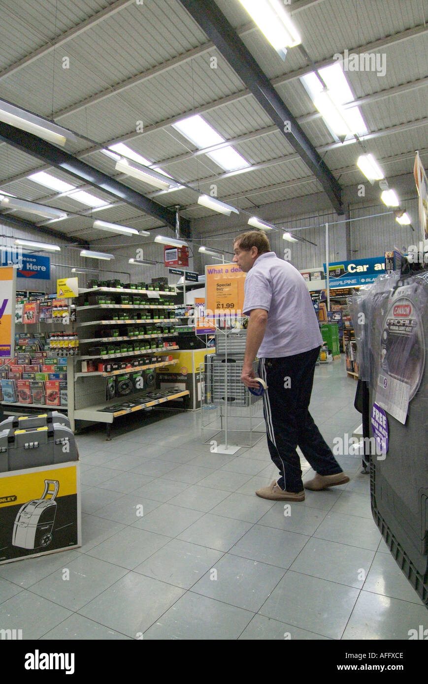 Caption Halfords Warehouse Supercentre retail DIY store UK England Europe GB Great Britain Stock Photo