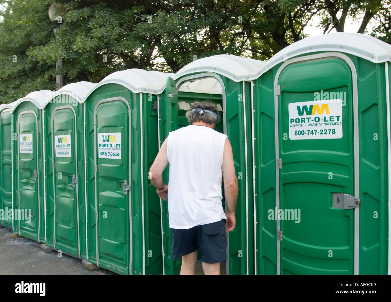 Outdoor Toilet Stock Photo - Alamy