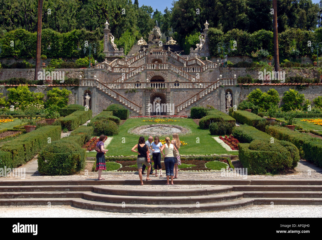 storico giardino garzoni casa delle farfalle