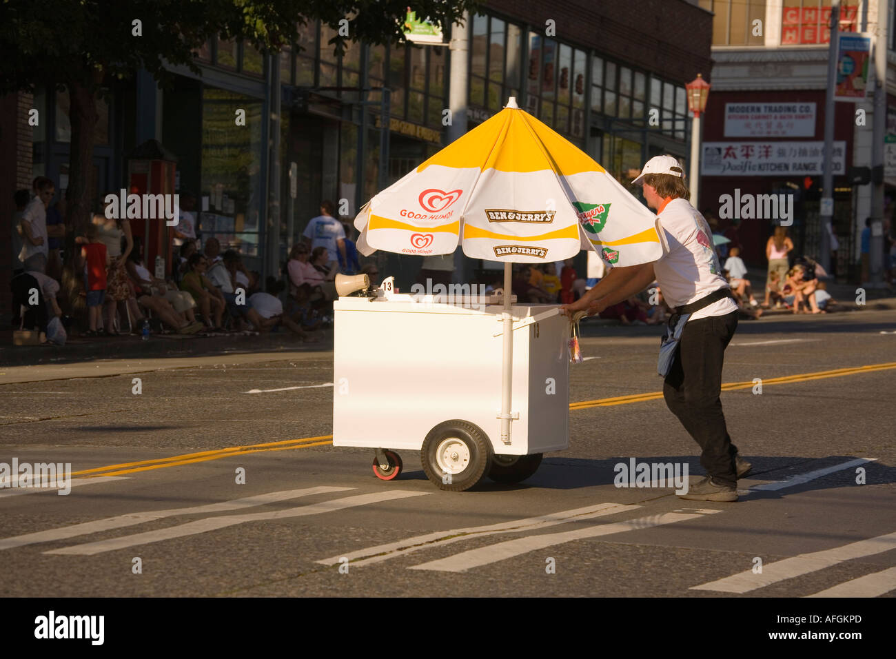 Street ice cream cart  portable push cart mobile food booth stand for sale