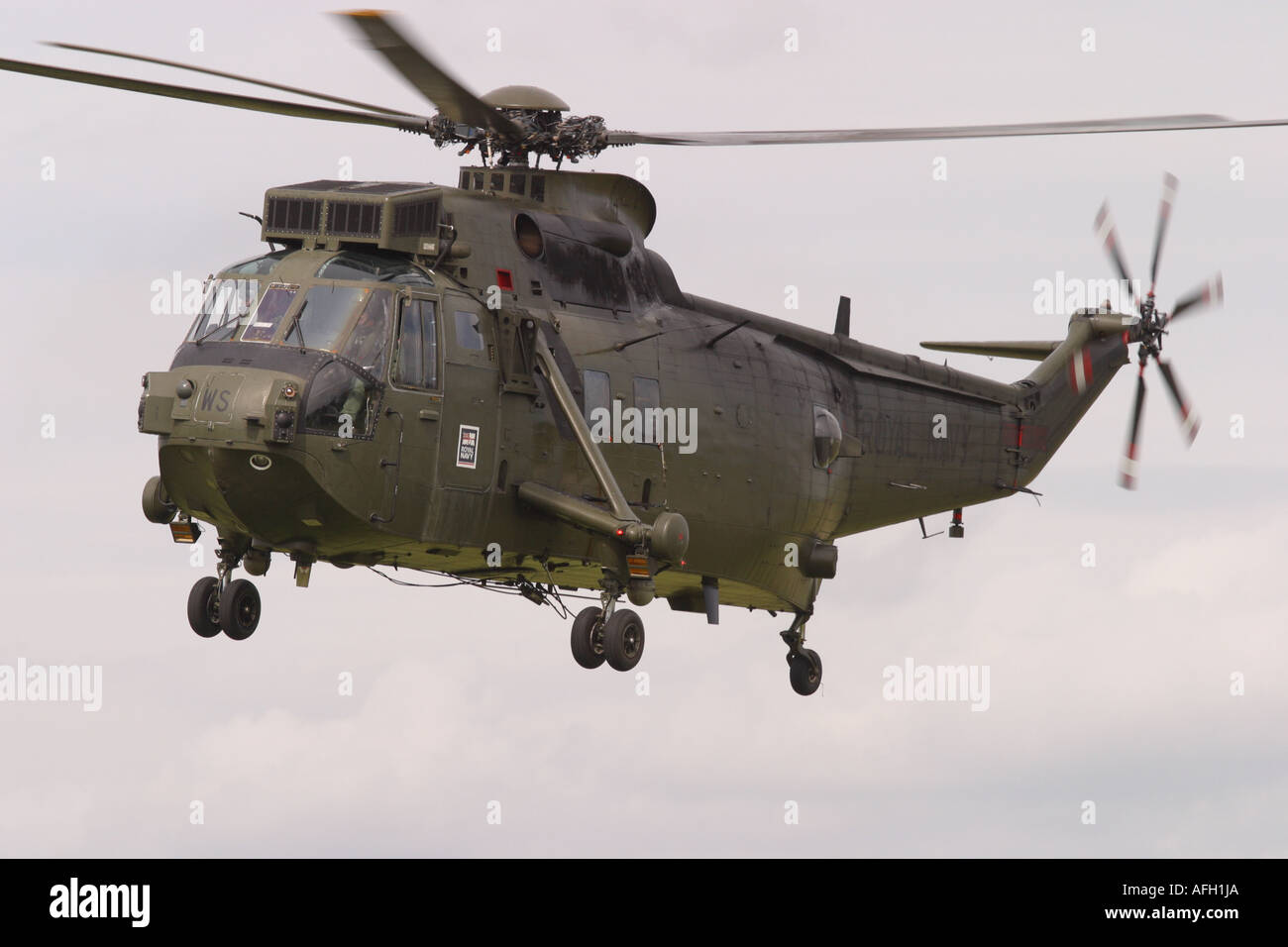 Commando action hi-res stock photography and images - Alamy