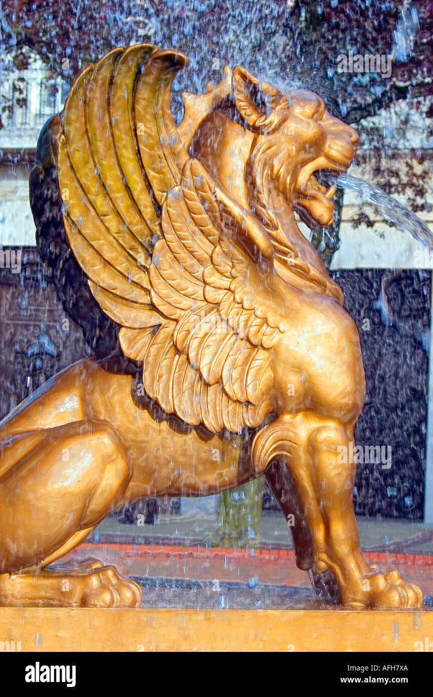 Lion Fountain Artwork Stock Photo - Alamy