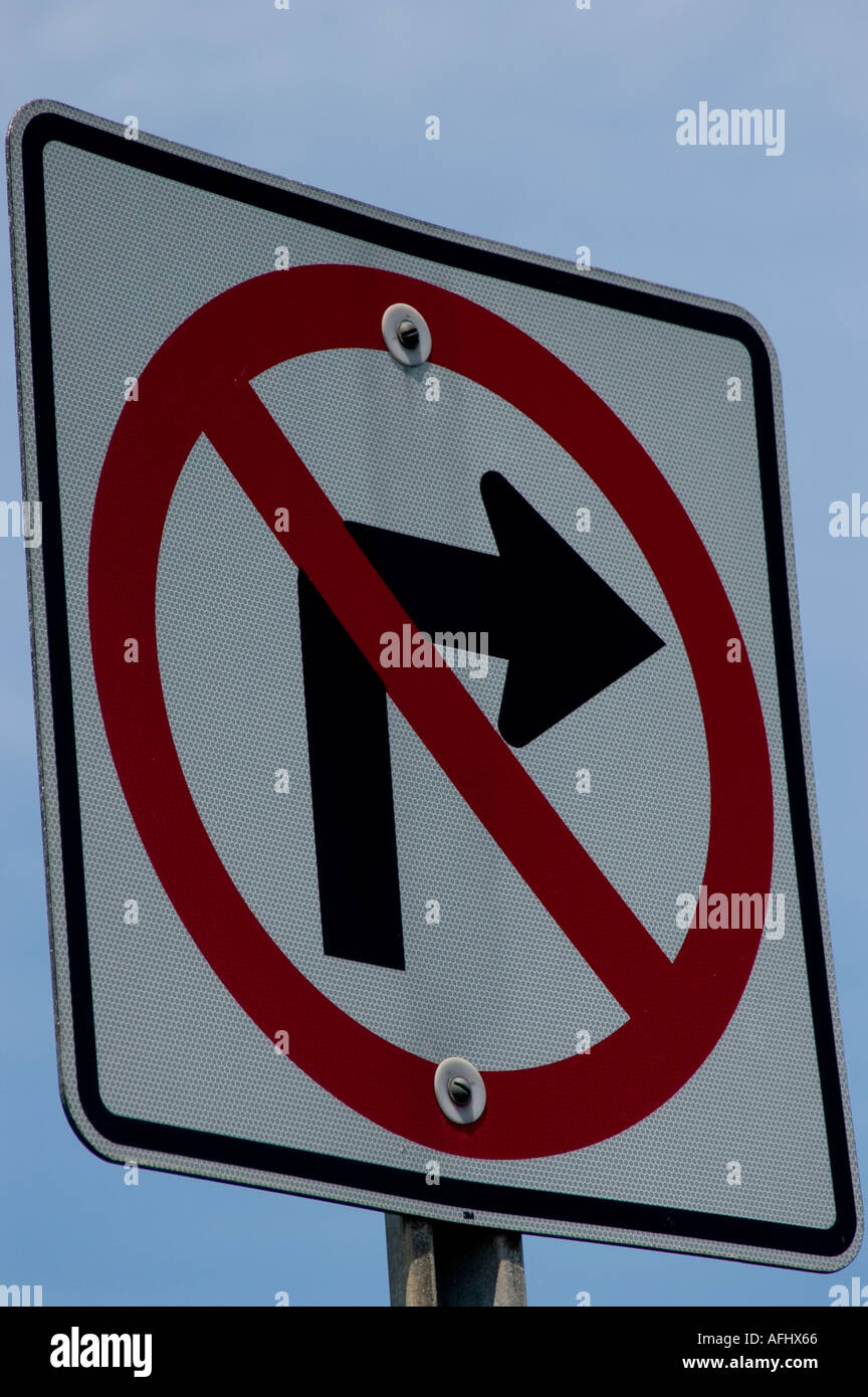NO RIGHT TURN traffic control sign Stock Photo