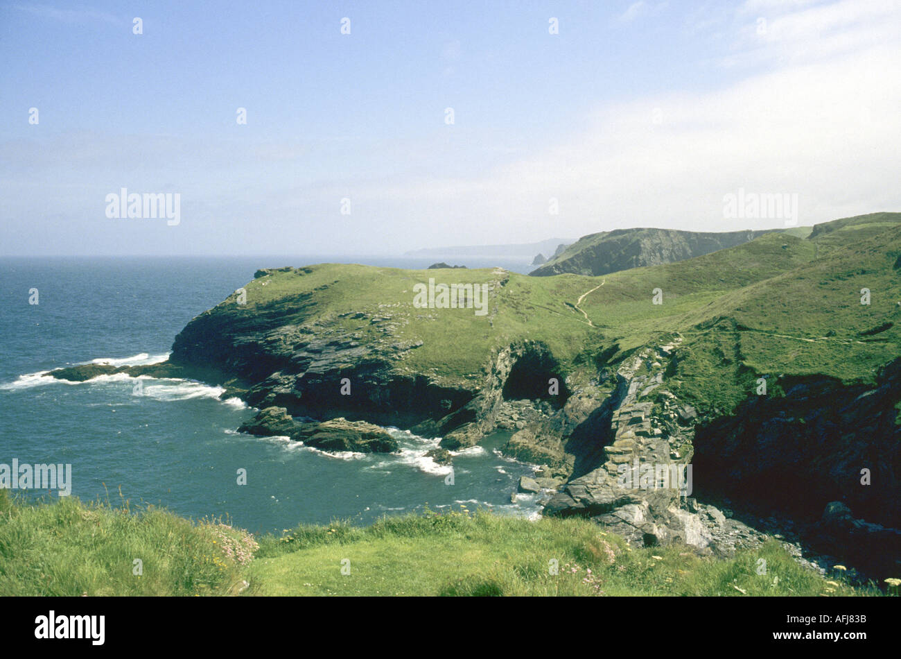 tintagel castle cornwall Stock Photo - Alamy