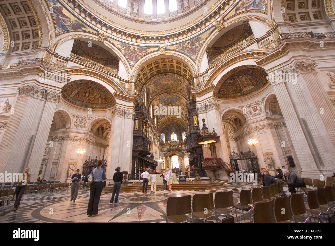 Interior Of St Paul S Cathedral Designed By Sir Christopher