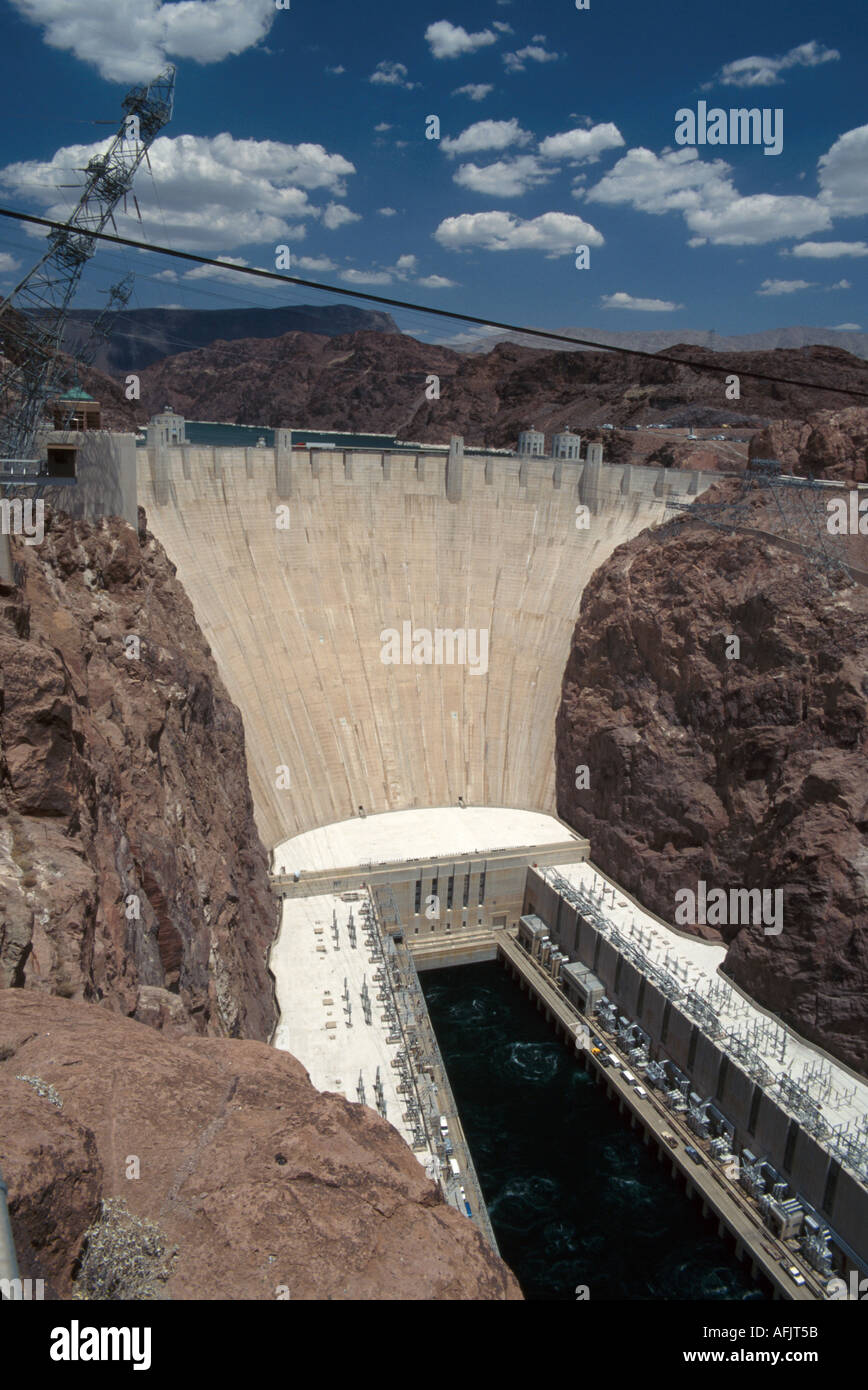 Building Hoover Dam, in pictures (1931-1936)