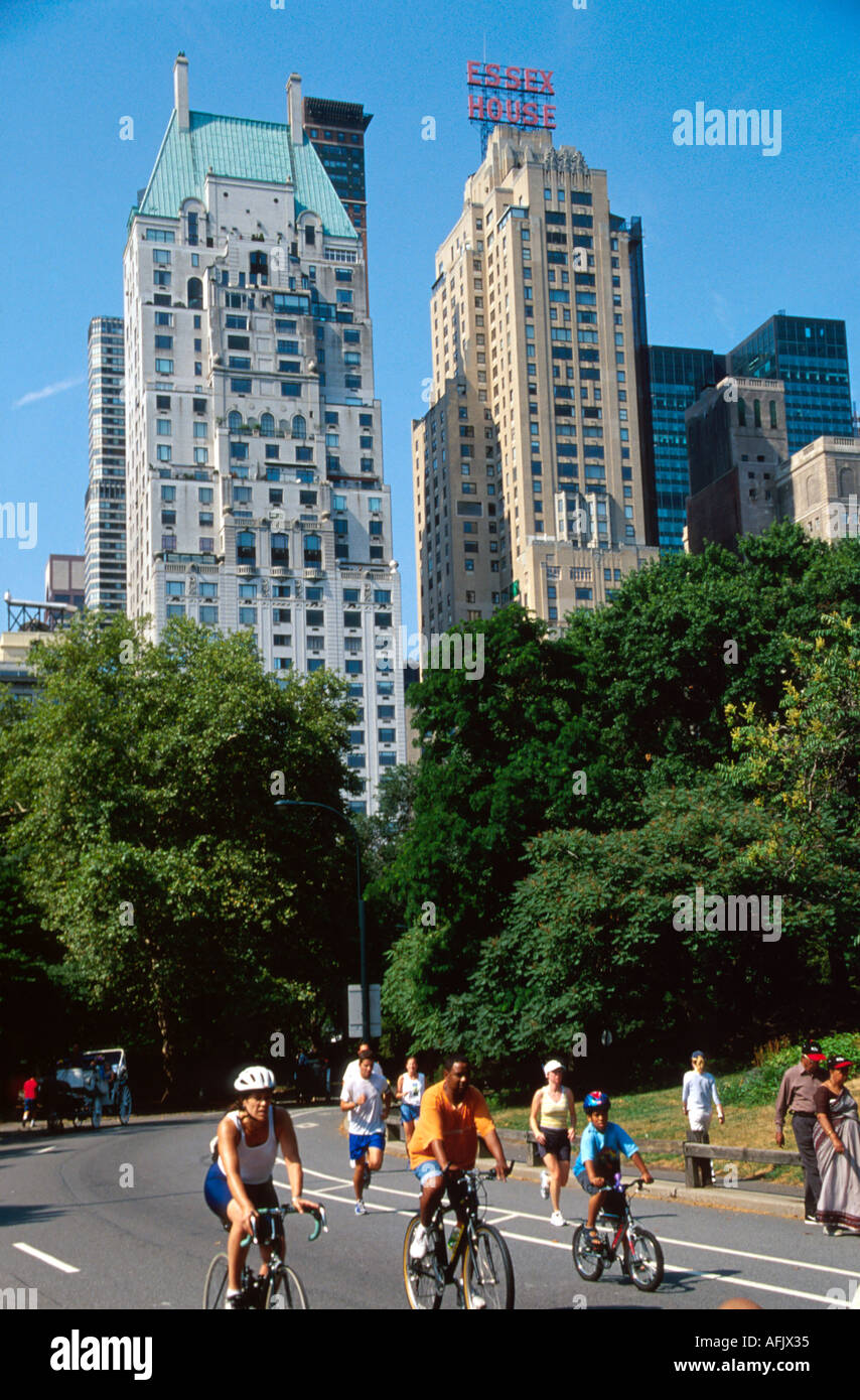 New York,State,New York,City,Manhattan,urban,metropolis,Central Park,public land,recreation,Saturday morning joggers bikers,bicycle,bicycling,riding,b Stock Photo