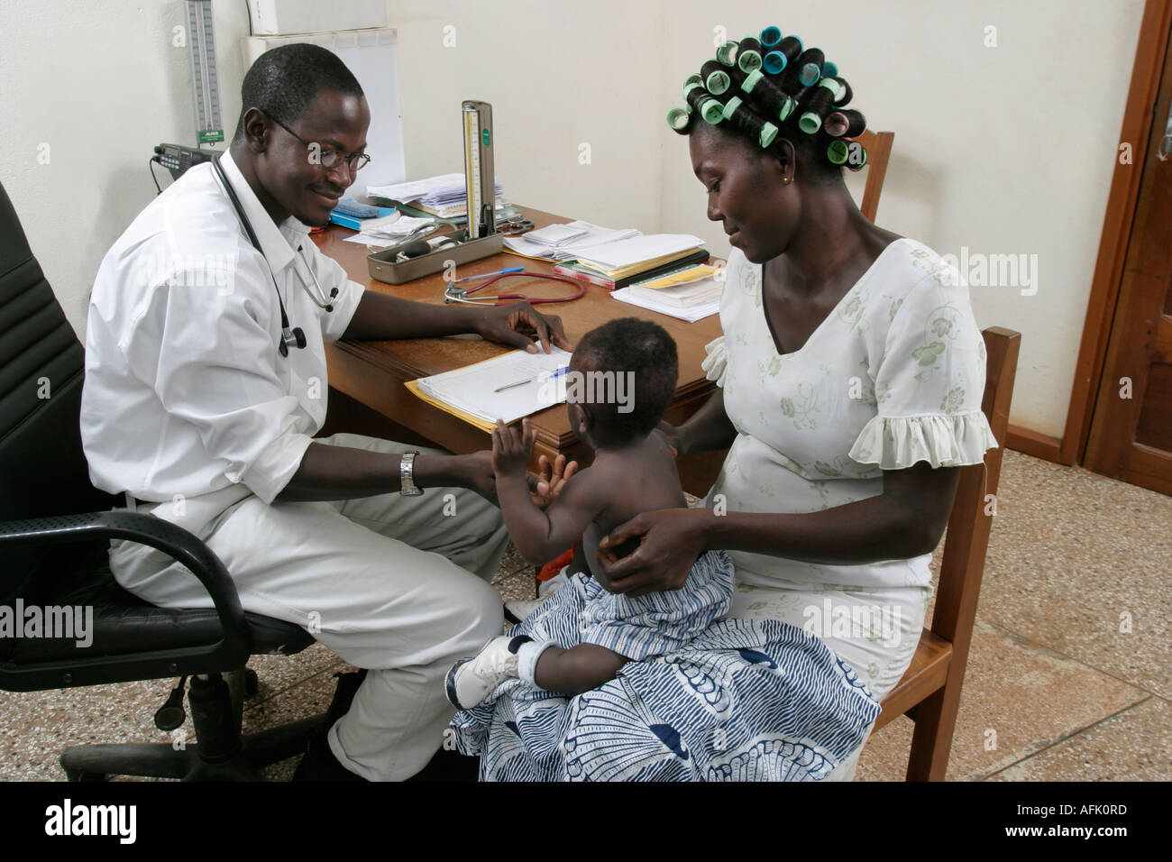 Health clinic doctor village hi-res stock photography and images - Alamy