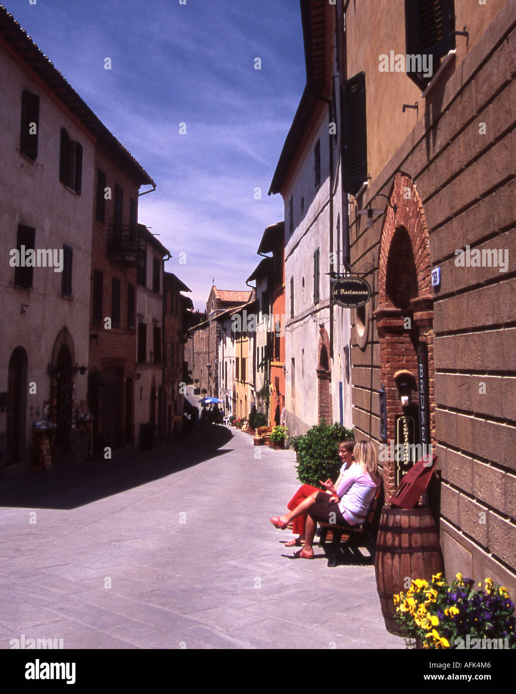 Street scene in Montalcino, Tuscany Stock Photo - Alamy