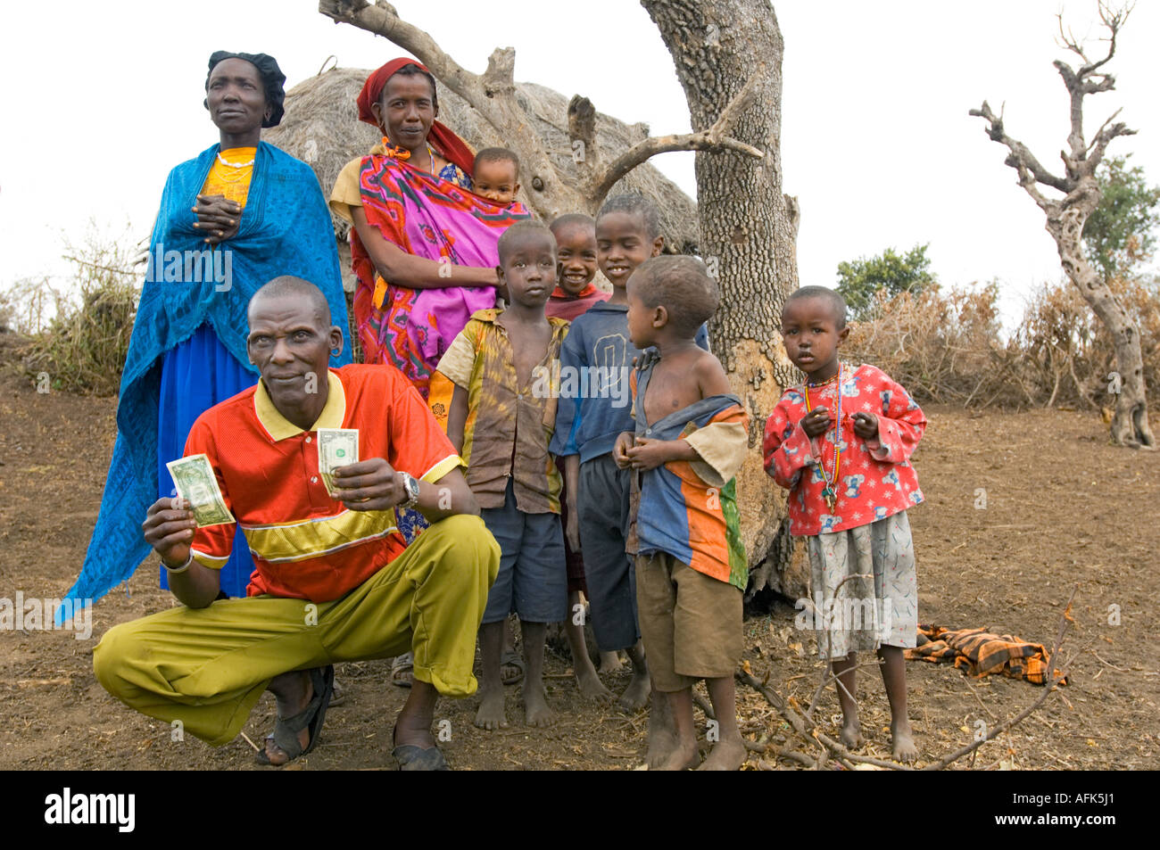 masai massai Massai Maasai, Maassai PAY DOLLARS FOR A FOTO  CHYULU MOUNTAINS Kenya kenia East Africa afrika Taita Hills  infant Stock Photo