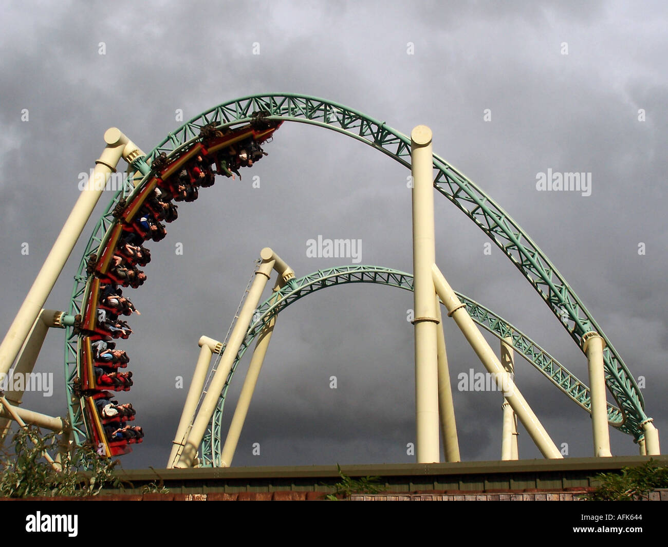 Loop rollercoaster hires stock photography and images Alamy