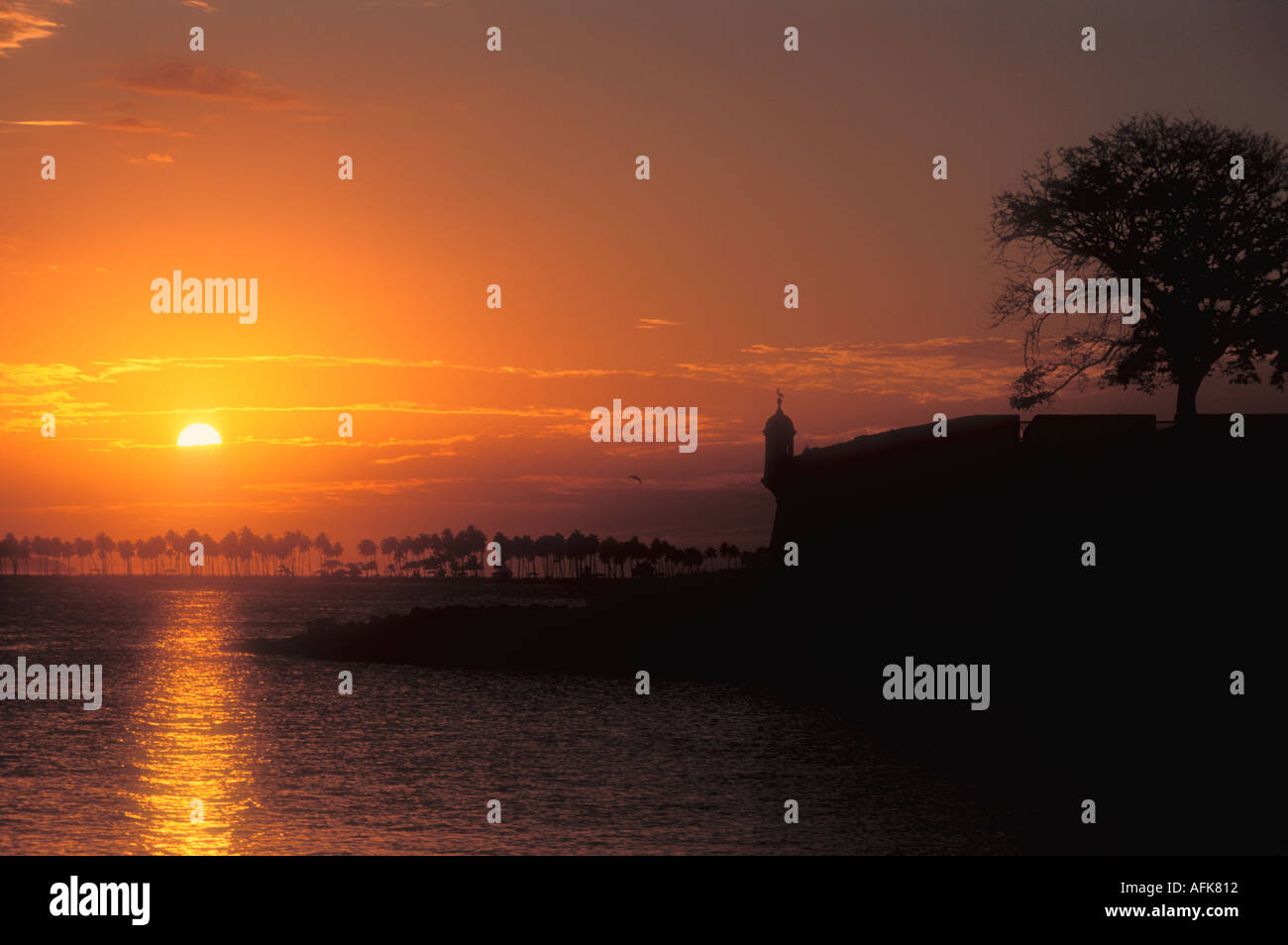 El morro san juan puerto rico sunset hi-res stock photography and ...