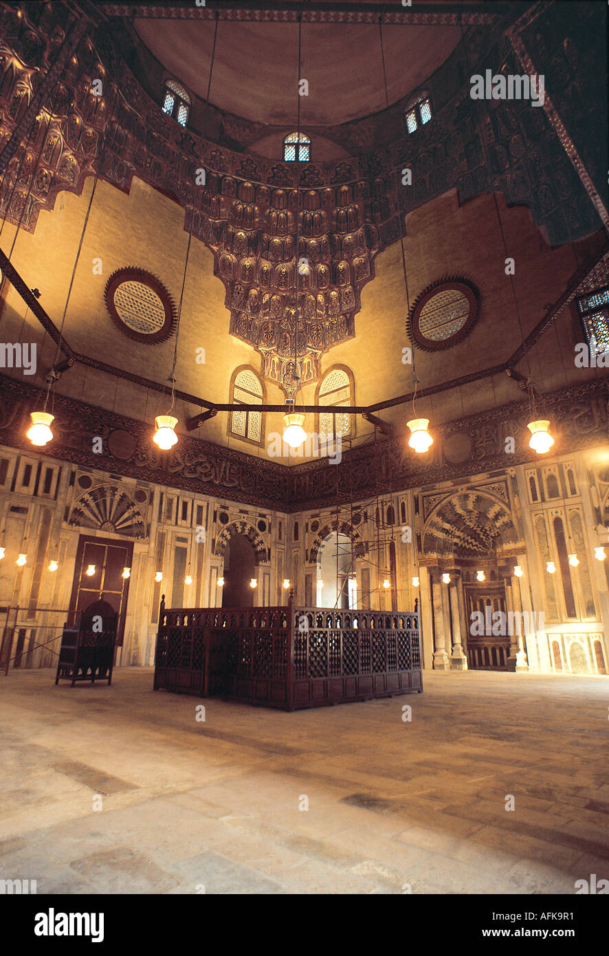 Interior of Sultan Hassan Mosque showing detail of the architecture ...