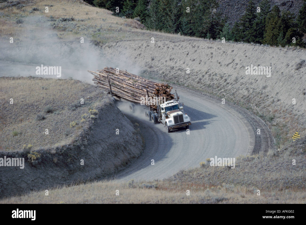 Canada dry delivery truck hires stock photography and images Alamy