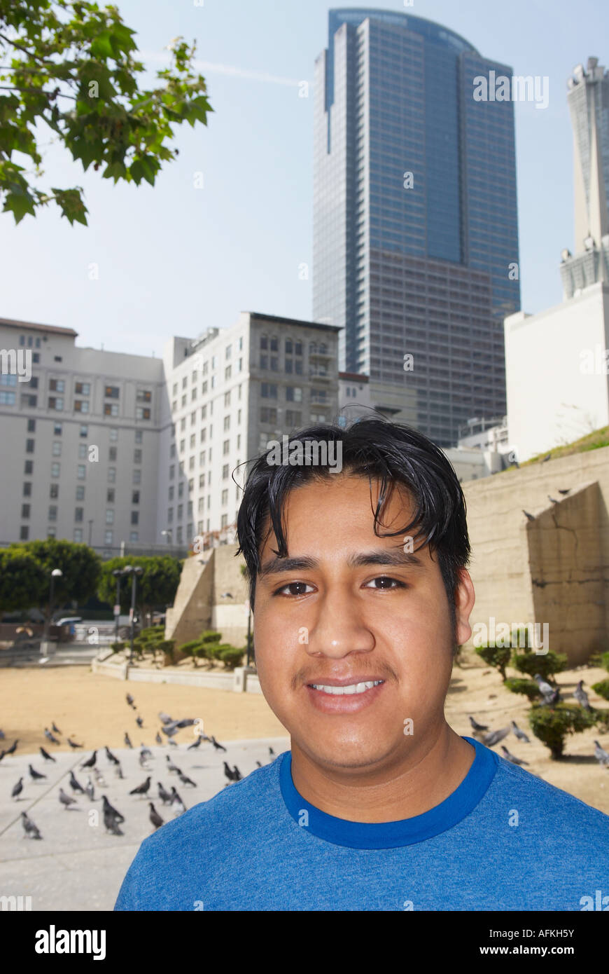 Portrait of a young man smiling Stock Photo - Alamy