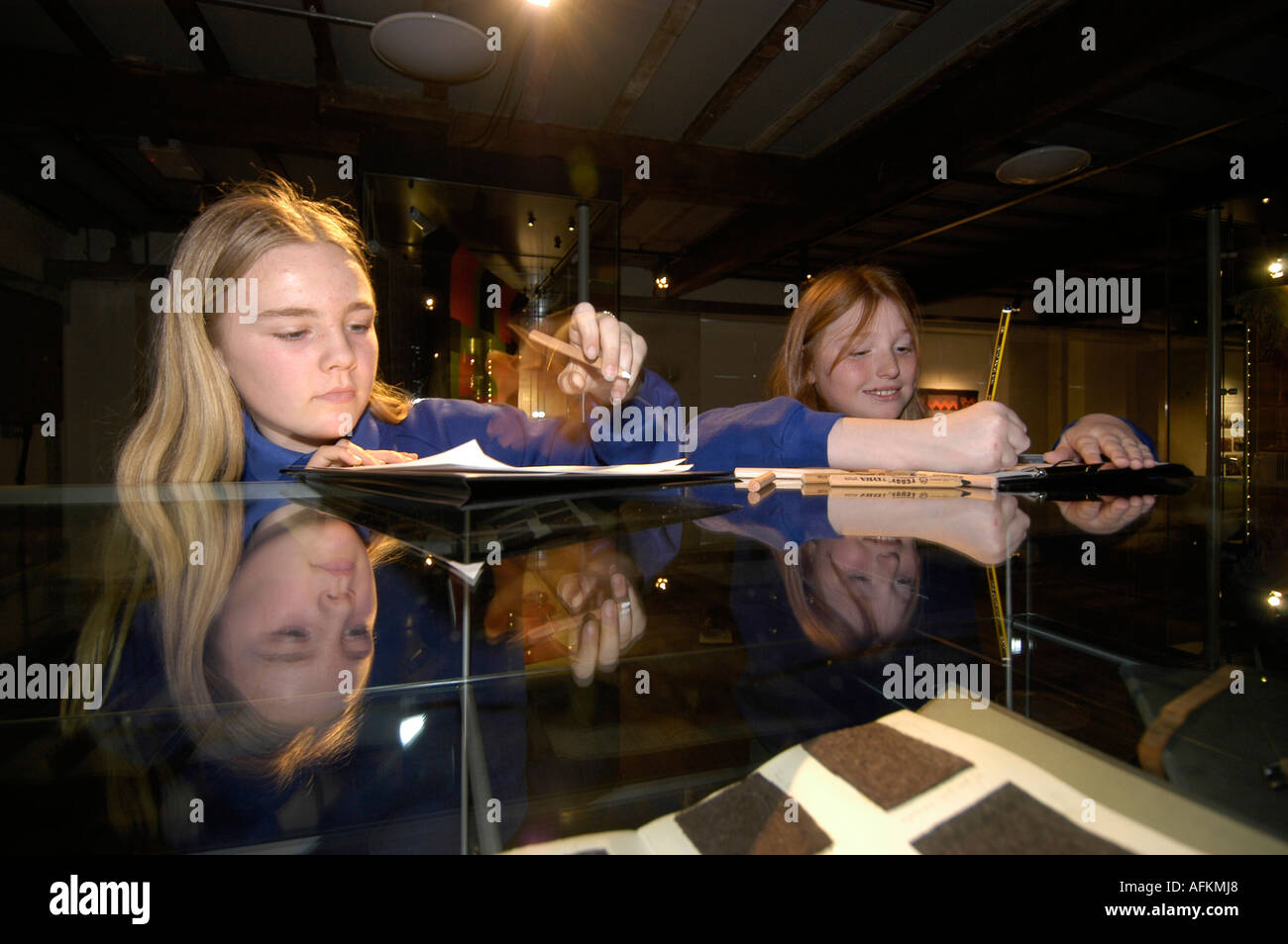 school children visiting The Welsh Woolen Museum Amgueddfa Gwlan Cymru