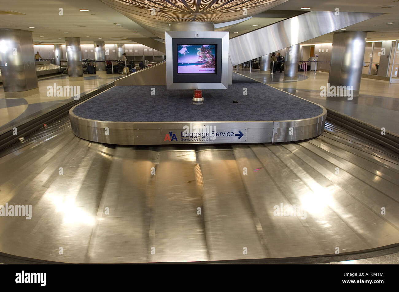 american airlines baggage claims