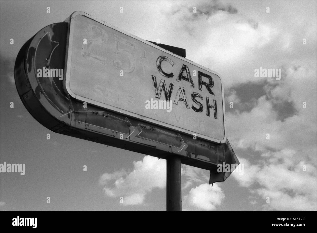 Car wash sign Black and White Stock Photos & Images - Alamy