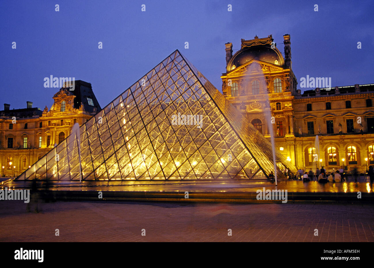Famous museum in paris deals