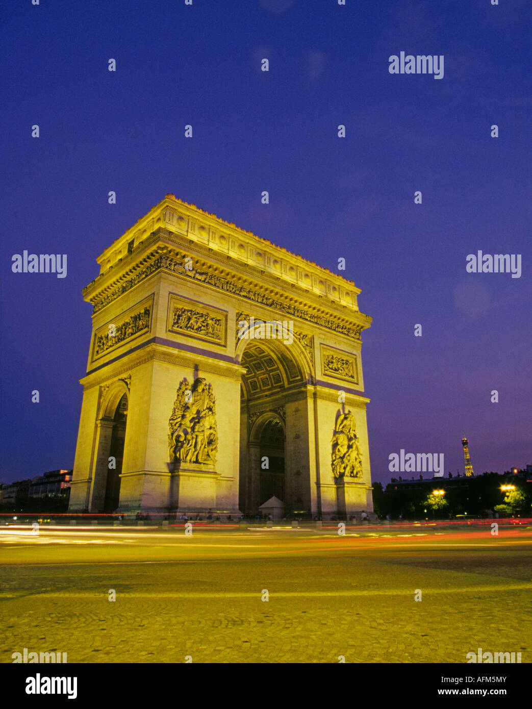 Arc de triomphe view hi-res stock photography and images - Alamy