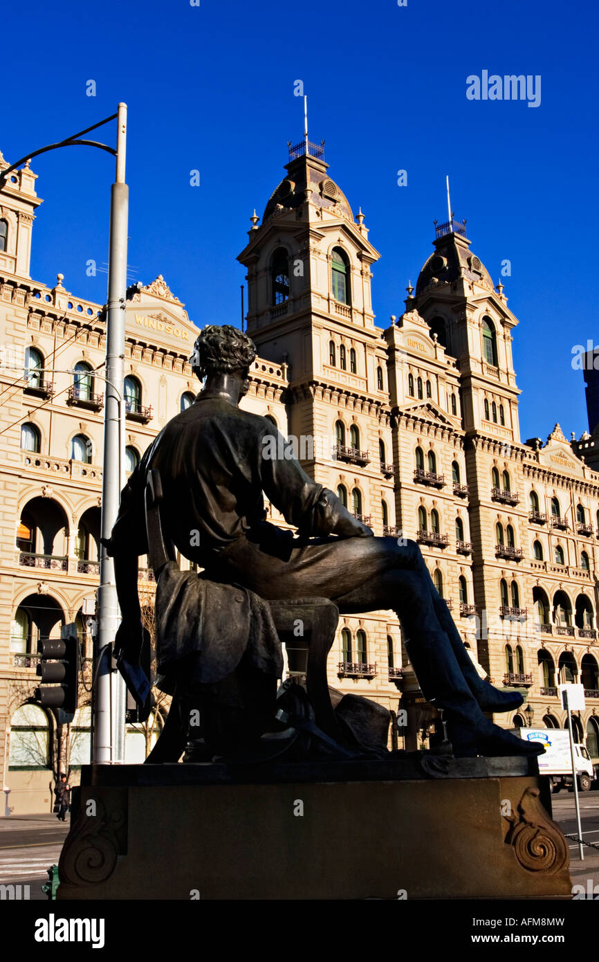 Melbourne statue comfort hires stock photography and images Alamy