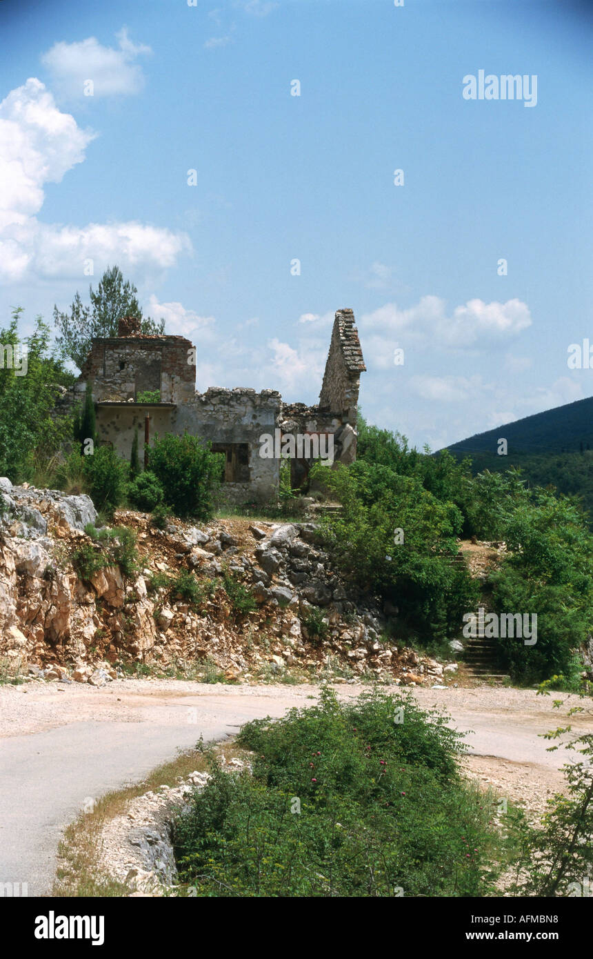 events, Bosnian War 1991 - 1995, destroyed Croatian house, near Kravenica, 1992, former Yugoslavia, Herzegovina, destruction, ruin, historic, historical, 20th century, 1990s, Stock Photo