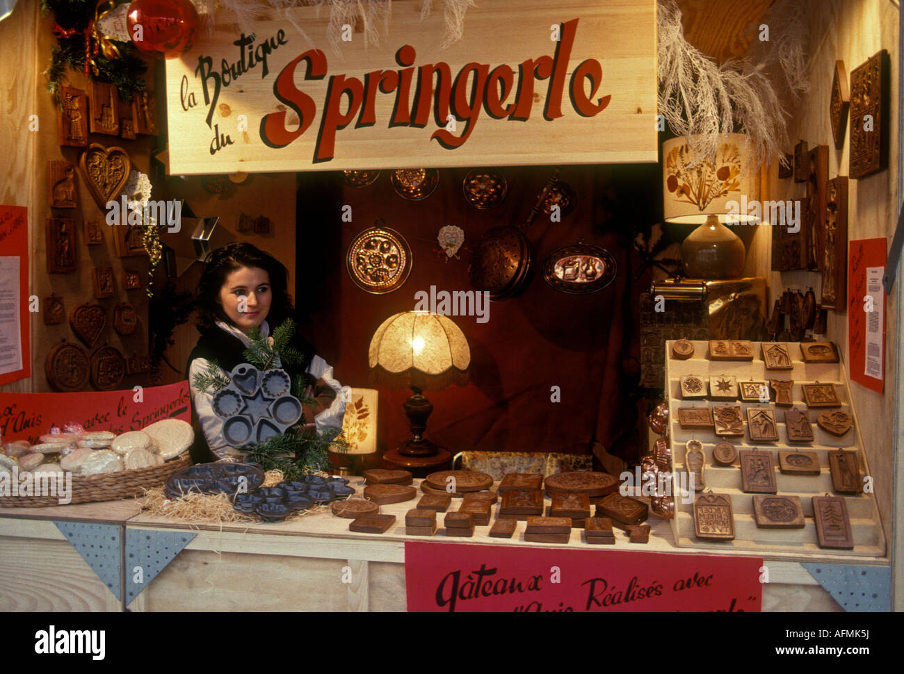 1, one, Frenchwoman, French woman, vendor, seller, art fair, flea