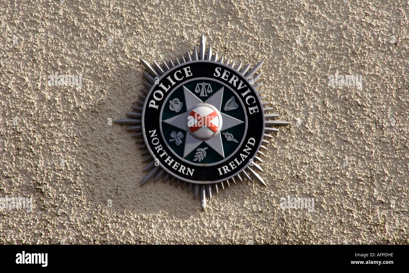 Emblem of the PSNI Police Service of Northern Ireland previously the RUC Stock Photo
