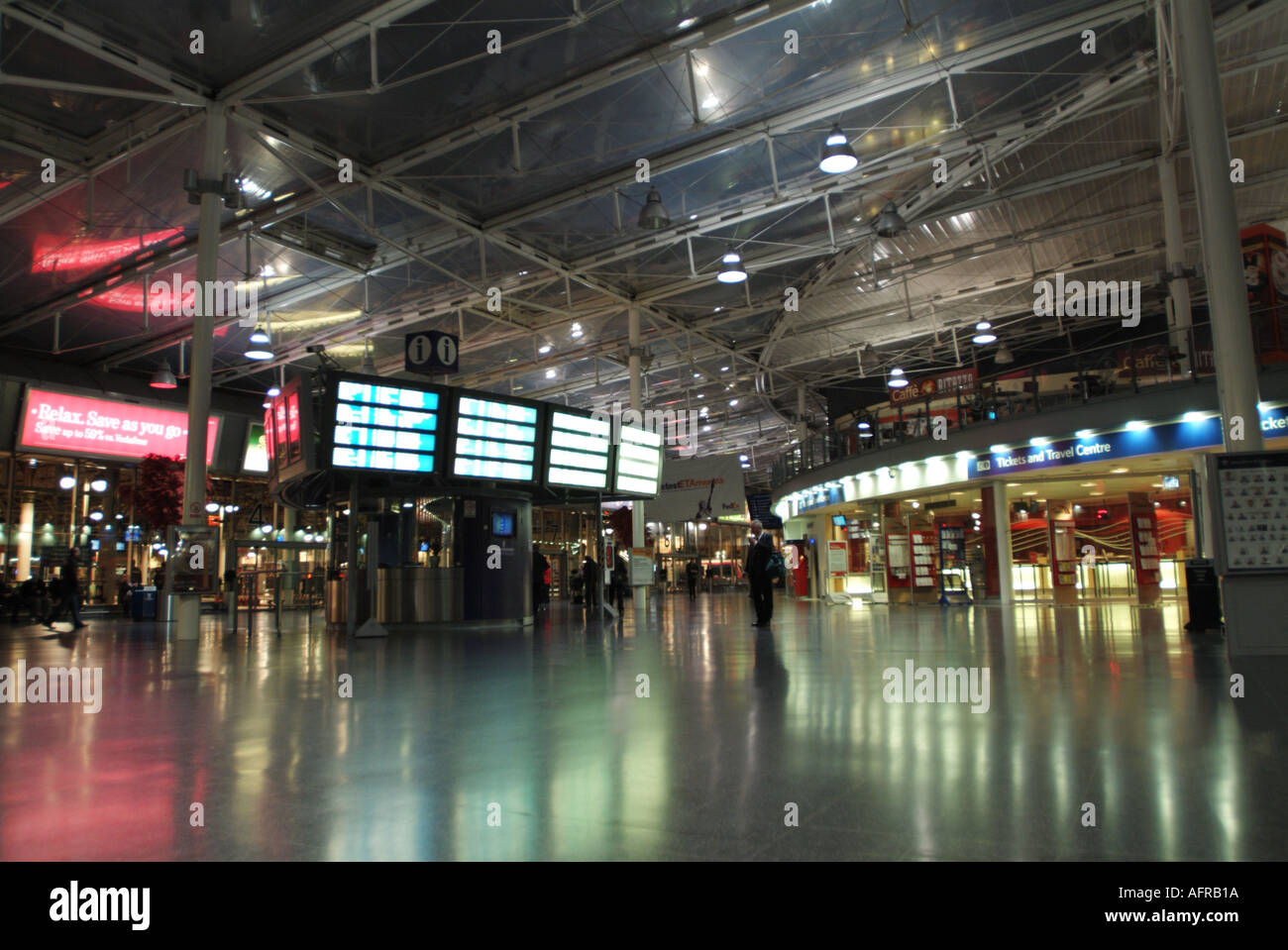 Manchester london train ticket hires stock photography and images Alamy