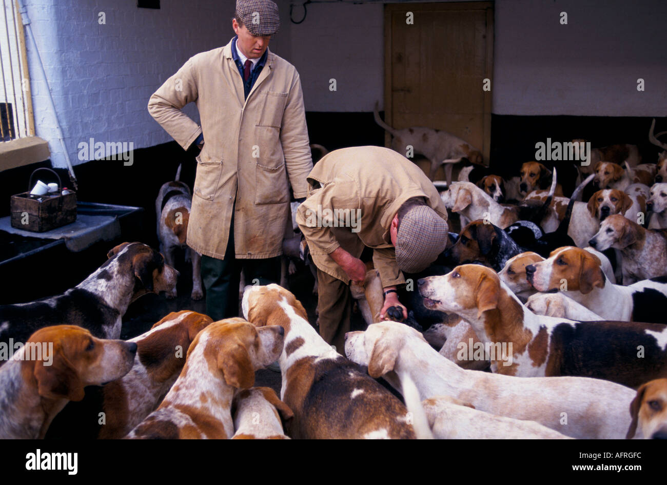 Duke of Beaufort Hunt Kennel men Gloucestershire UK HOMER SYKES Stock