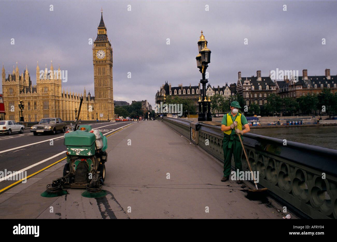 Street cleaner 'House of Parliament'  London Big Ben England 'Westminster bridge' HOMER SYKES Stock Photo