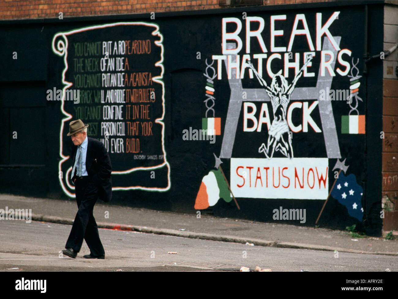 Political wall painting paintings Belfast Northern Ireland UK Circa 1985. HOMER SYKES Stock
