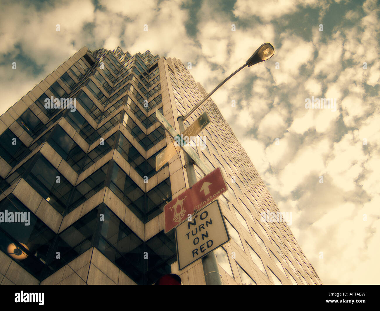 Montgomery Washington Tower (1983). Financial District. San Francisco California USA Stock Photo