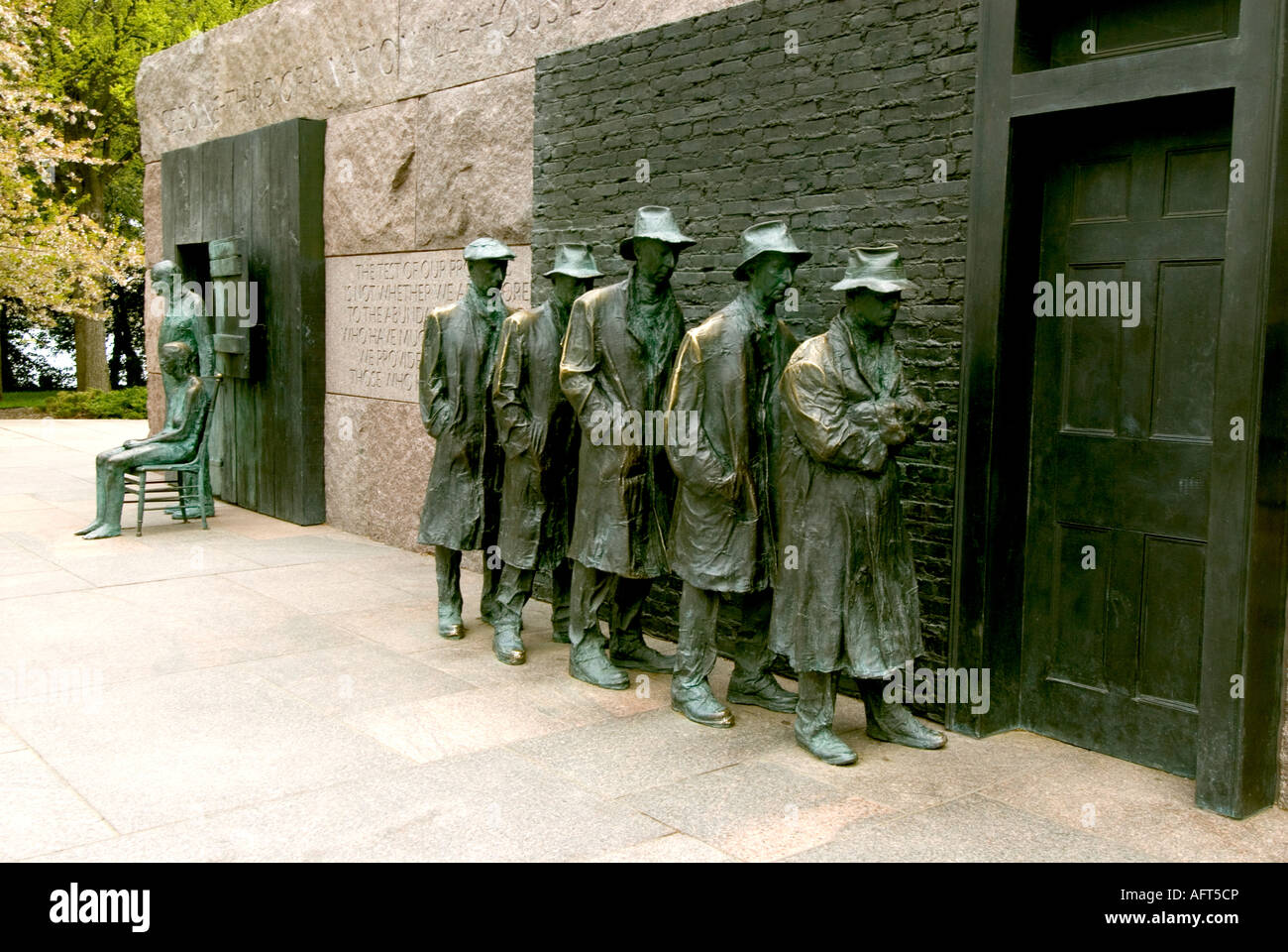 Franklin Delano Roosevelt Memorial Washington DC USA bronze statues soup kitchen bread line hunger hungry Stock Photo