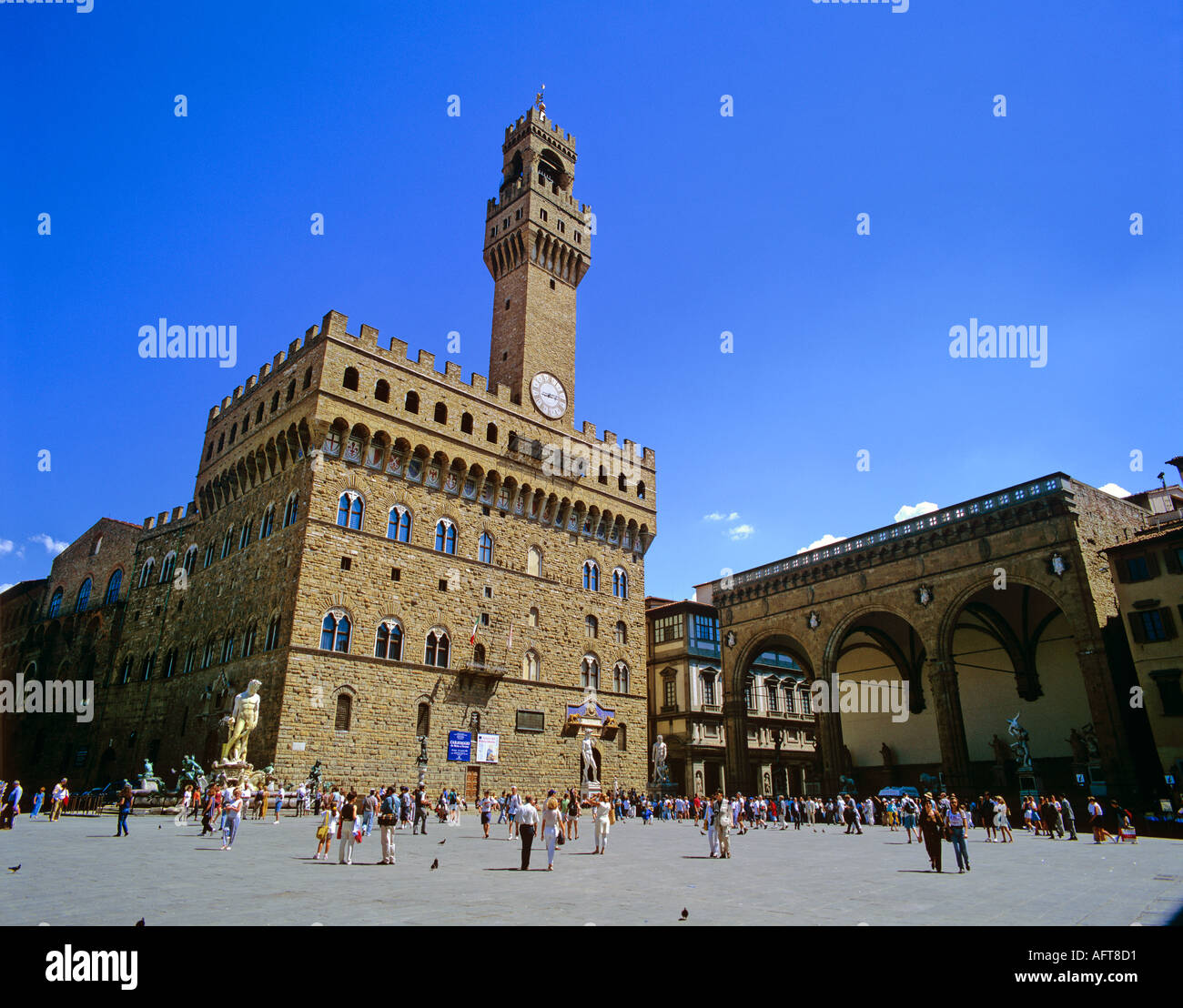 the-palazzo-vecchio-and-piazza-della-signoria-florence-italy-stock