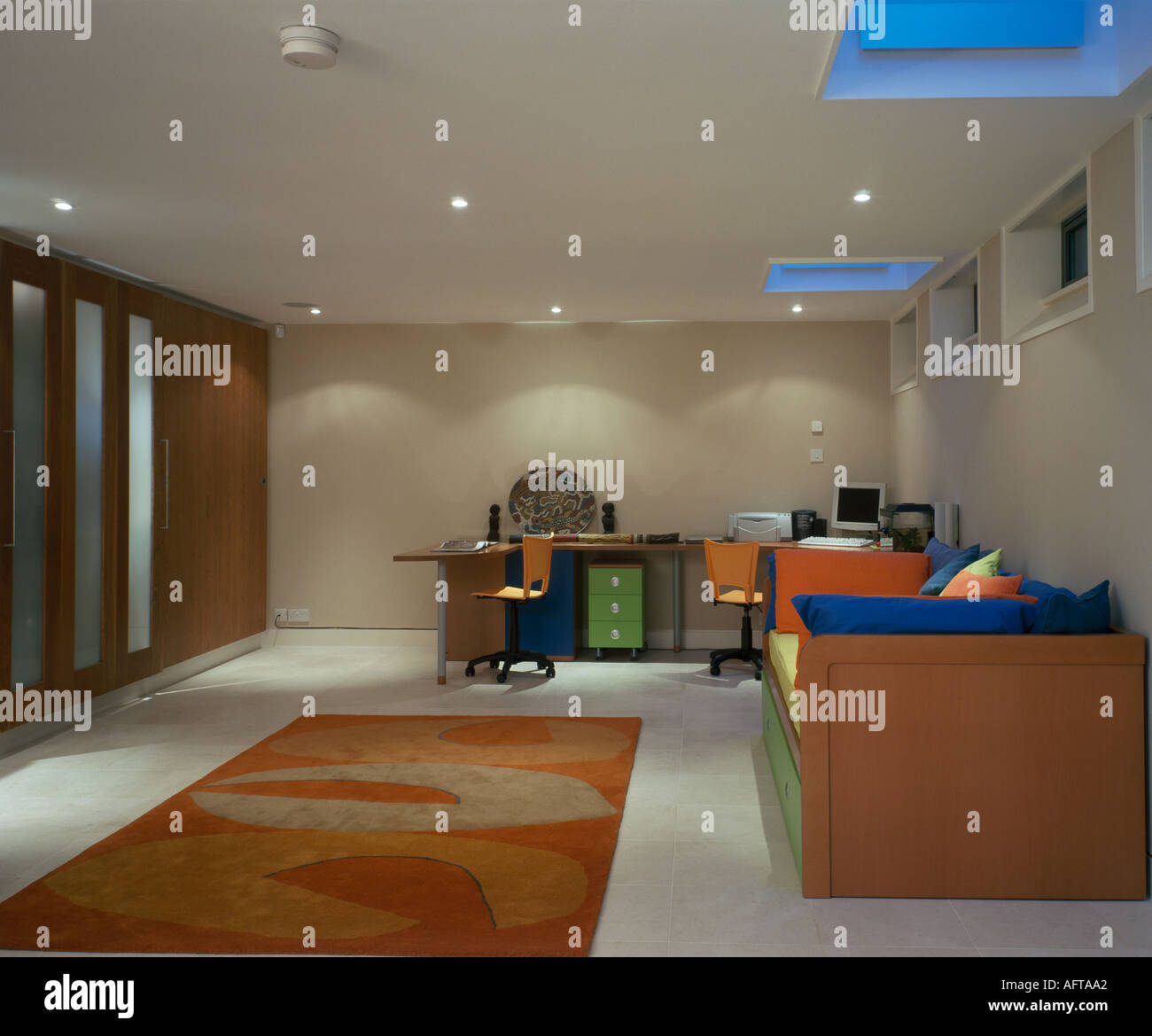 Basement extension hi-res stock photography and images - Alamy
