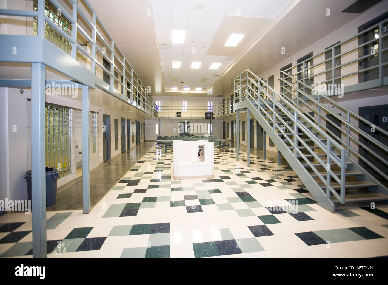 Housing unit for general population inmates. Maximum security prison, Nebraska, USA Stock Photo