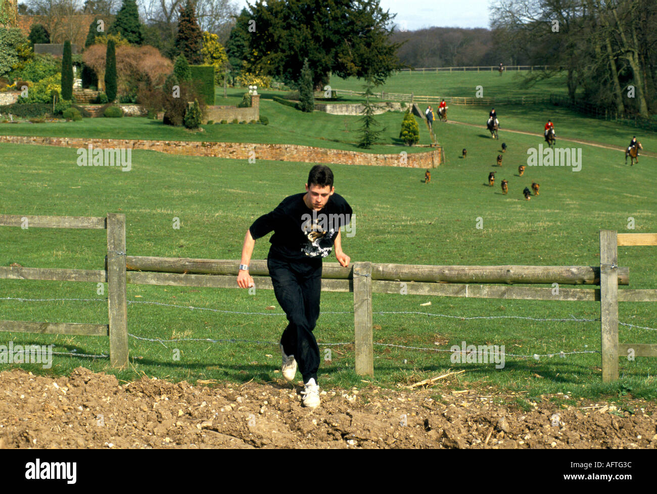 Drag hunting or Draghunring Windsor Forest Draghounds. Berkshire. UK