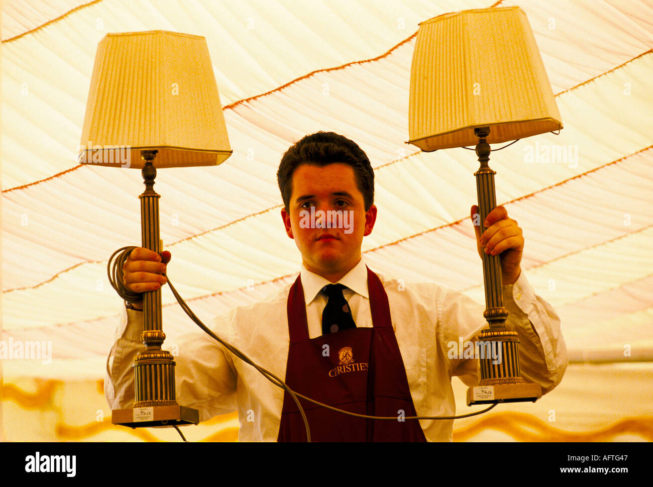 Country house auction at Newnham Hall Northamptonshire 1994 porters