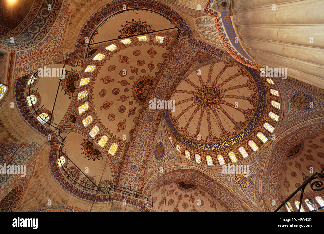 Ceiling of the Blue Mosque Istanbul Stock Photo - Alamy
