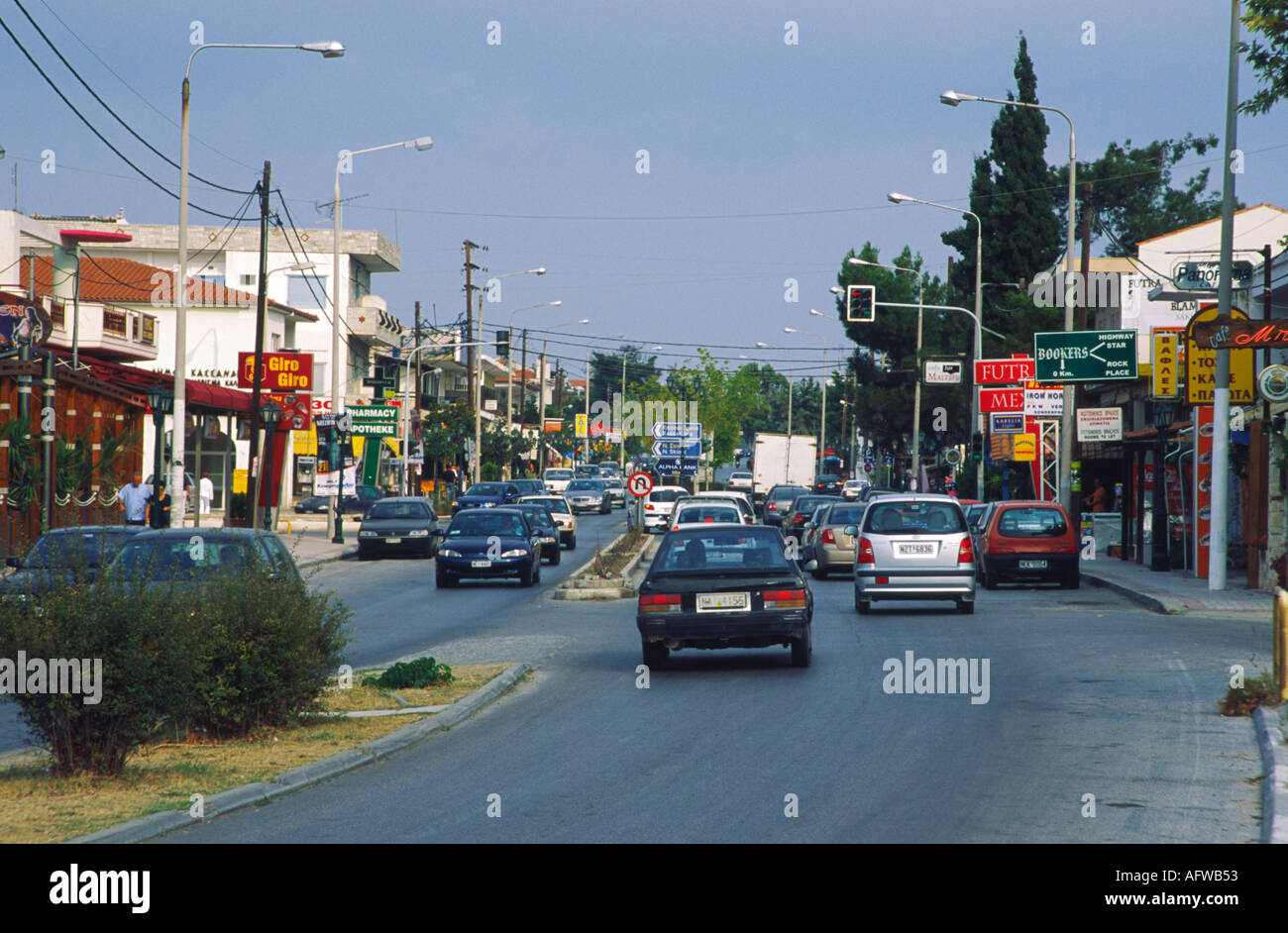 Heavy traffic on the dual carriageway in the centre of Kallithea Halkidiki  Greece Stock Photo - Alamy