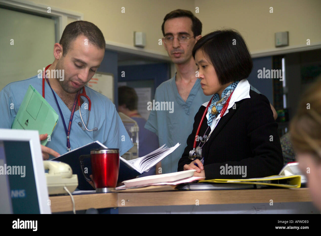 Nhs doctors and nurses meeting hi-res stock photography and images - Alamy