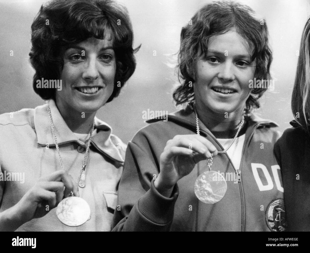 Zehrt, Monika, * 29.9.1952, German athlete (400 m), with Rita Wilden, 400 m relay, gold medal, Olympic Games, 1972, Munich, Stock Photo